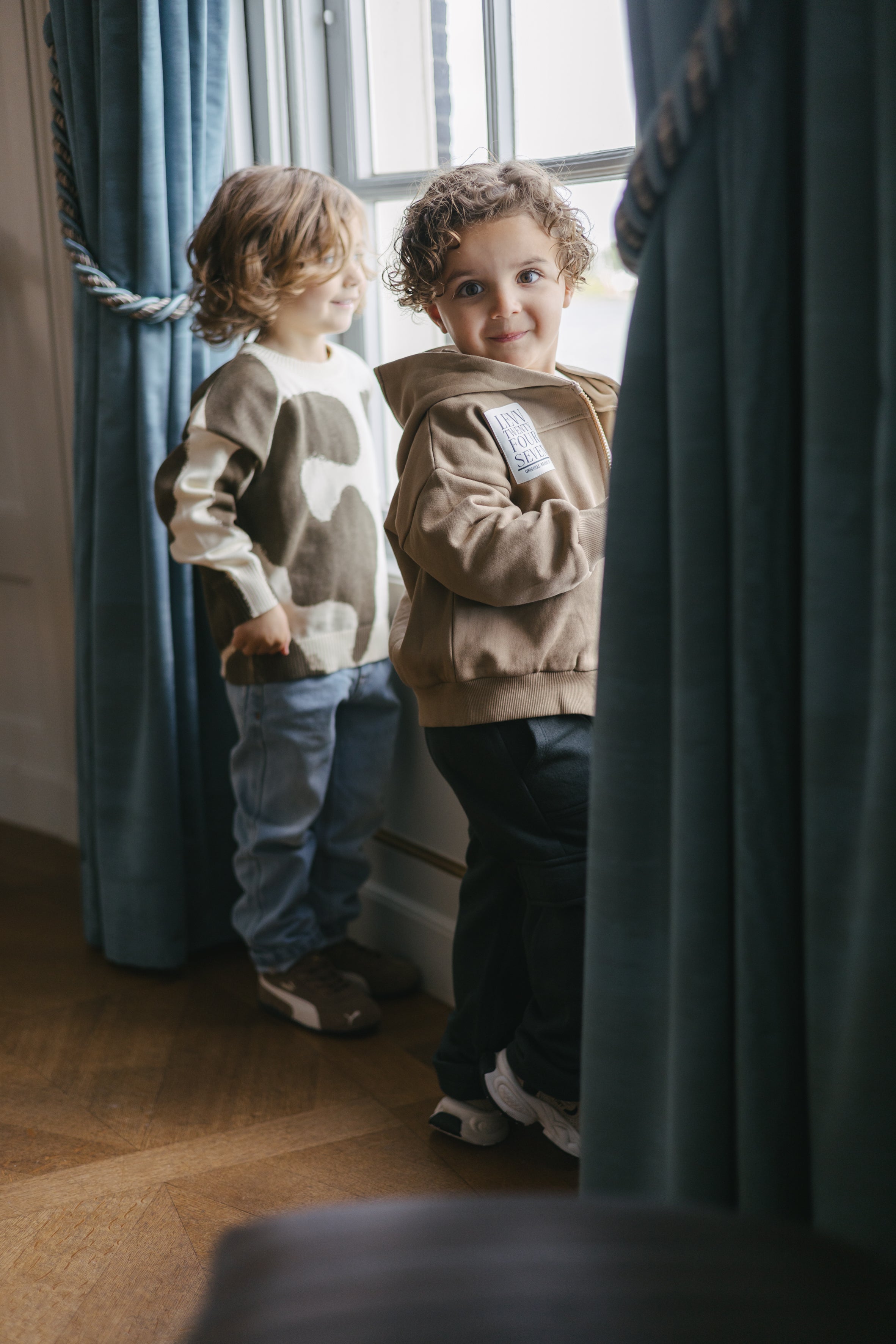 Camelkleurig vest met ritssluiting | Dark Sand