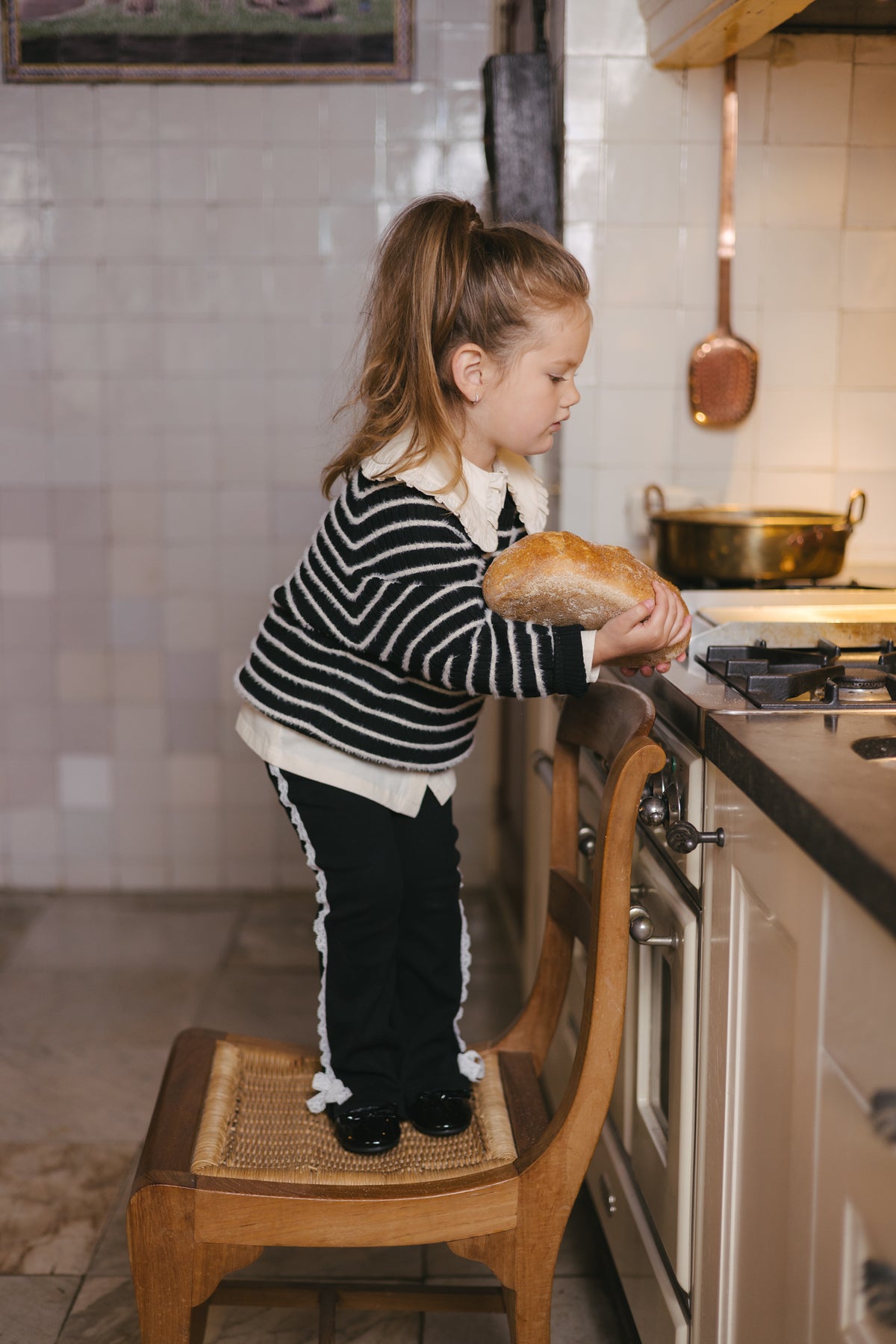 Zwarte flared broek met strikdetails | Black