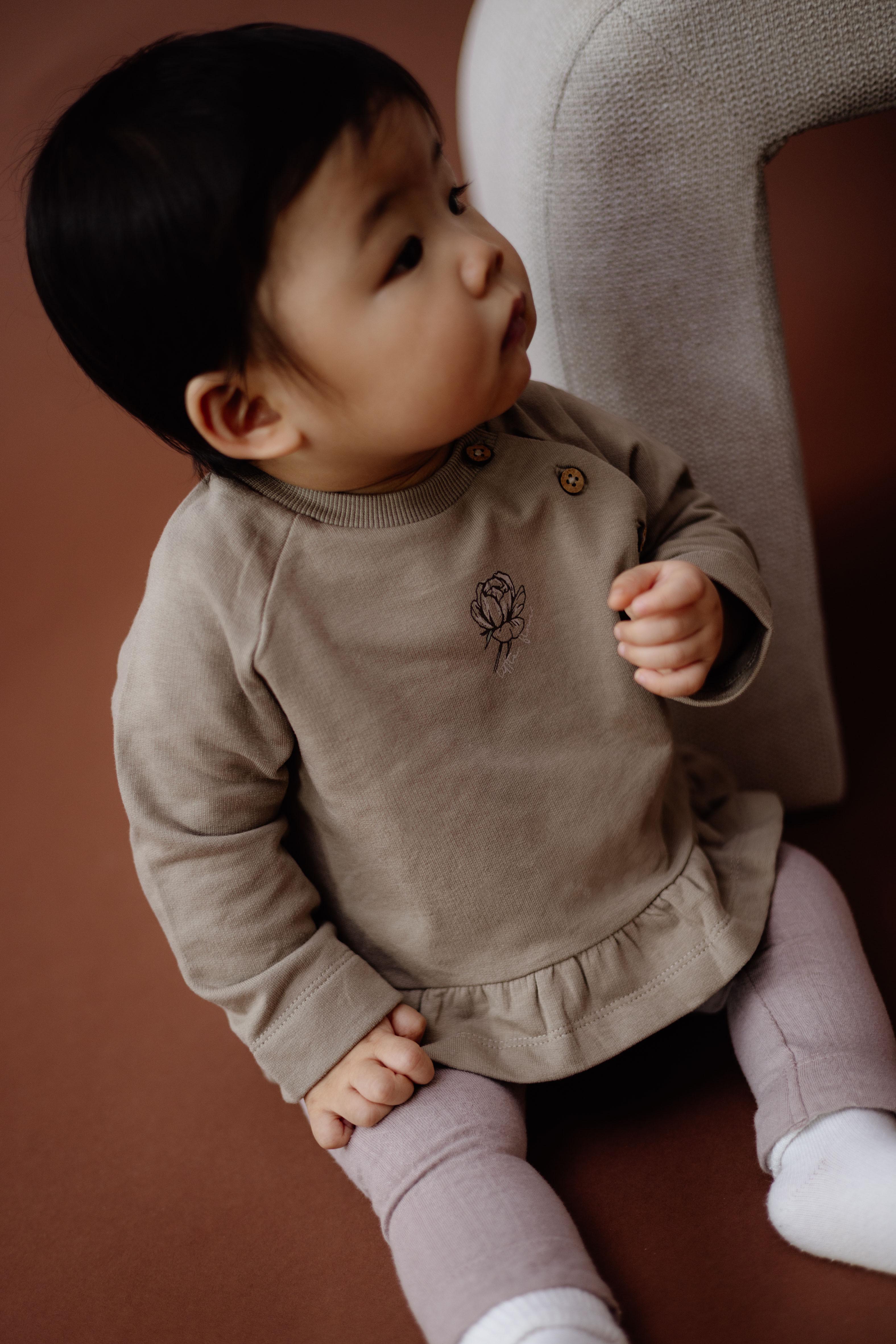 Taupe sweater met ruchezoom | Light Brown