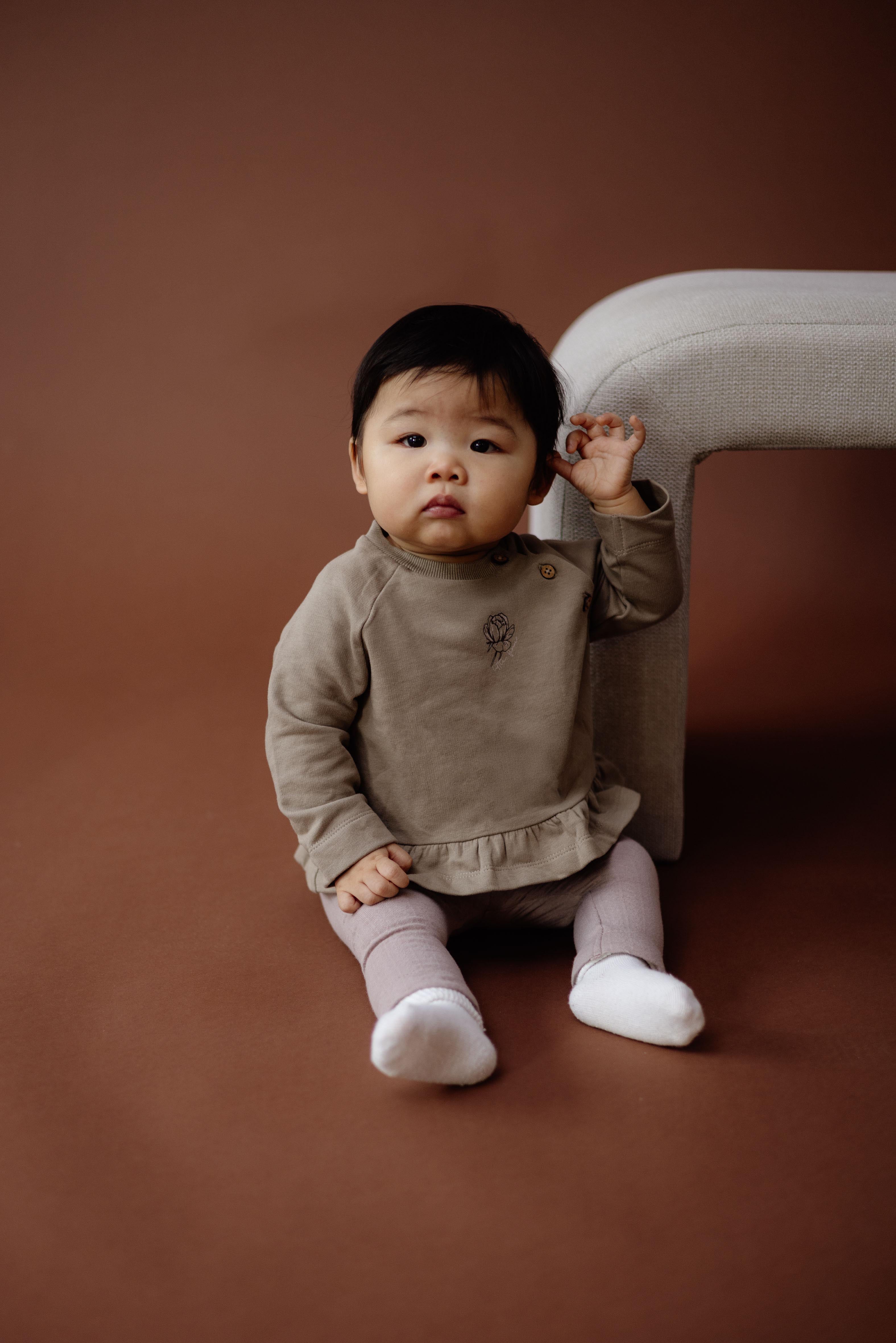 Taupe sweater met ruchezoom | Light Brown